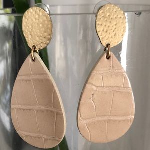 Faux crocodile dangle earrings!